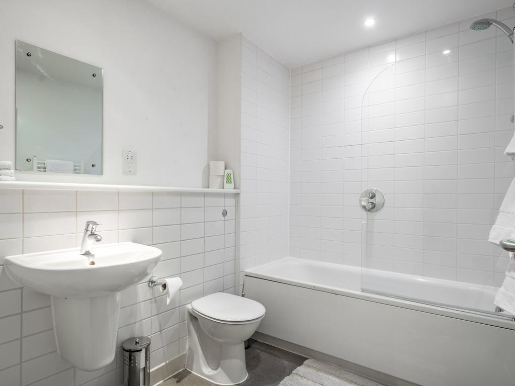 City Center Apartment Bedford Dış mekan fotoğraf